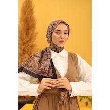 Haki Yeşil