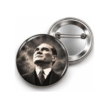 10 Kasım - Göğe Bakan Atatürk Portresi - 58mm Rozet Çok Renkli