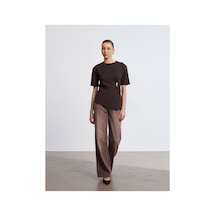 Dilvin 32445 Aksesuar Detaylı Basic T-shirt Kahverengi