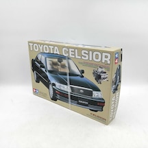Toyota Celsior Model Kiti Tamiya