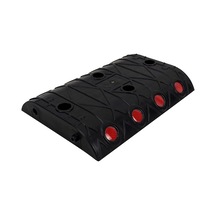İleri Trafik Klasik Hız Kesici Yol Kasisi 35 x 25 x 5 CM Siyah - 12100 YK SYH