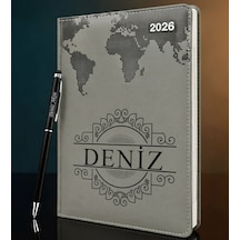 Bk Gift Kişiye Özel İsimli Termo Sert Kapak 2026 Gri Ajanda & Kalem -12, Öğretmenler Günü Hediyesi, Yeni İş Hediyesi 35314 Bk Gift Renkli