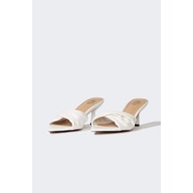 DeFacto Kadın Yüksek Taban Suni Deri Topuklu Terlik E2508AX25SMWT34 Beyaz