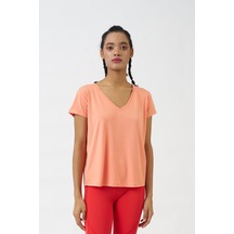 United Colors Of Benetton Kadın Tshirt Bnt-w20987 001 United Colors Of Benetton Kadın Tshirt Bnt-w20987 001