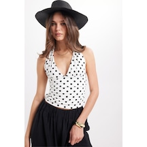 Tudors Kadın Standart Fit Normal Kesim Kolsuz Halter Yaka Boyundan Bağlama Detaylı Puantiyeli Beyaz Bluz-51014