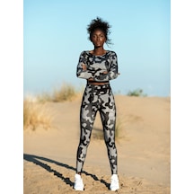 Siyah