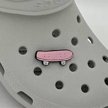 Crocs Terlik Süsü Ve Aksesuarı , Çanta Süsü Renkli Jibbitz Kaykay 03 Görselli Figür Aksesuarı Pembe-beyaz-siyah