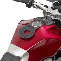 Givi Bf44 Depoüstü Çanta Aparatı Honda Tek Renk