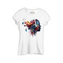 A Digital Person Listening To Music With Headphones Beyaz Kadın Tshirt 001