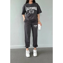 Hırsch Kadın Yazlık Antrasit California Tennis Baskılı Eşofman T-shirt Takım Antrasit Hırsch Kadın Yazlık Antrasit California Tennis Baskılı Eşofman T-shirt Takım Antrasit