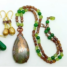 2691 Chalcopyrit Hossanite Garnet Zebercet Fuchsite El Yapımı Kolye Çok renkli