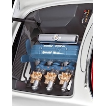 53 Chevrolet Corvette Roadster - Model Kit