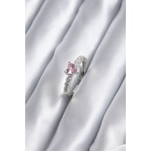 Gümüş Renk Zirkon Taşlı Pembe Kristal Model Kadın Yüzük