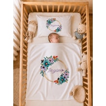 İsme Özel Kız Bebek Battaniye 80x80 Cm Ve Yastık Kılıfı 35x45 Cm %100 Pamuk Organik Baskılı Bebek Seti Bebek Hediyesi 1026yb Krem