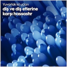 Pro-expert Clinical Derinlemesine Temizlik Diş Fırçası, Orta Sertlik Açık Ahşap