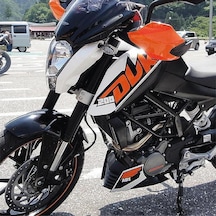 Ktm Duke 200 Sağ Ve Sol Grenaj Takım Sticker Etiket Modeli Beyaz Motor