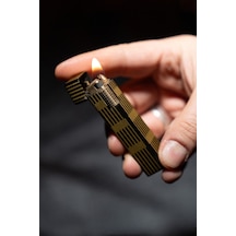 Caka Petra Serisi Benzinli Pirinç Çakmak - Petra Black Gold Classic Sarı