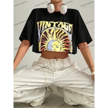 Flood Of Style Crop Ckod-232913 Sun & Letter Grafikli Düşük Omuz Kısa Siyah
