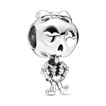 Nur Silver Sallantılı İskelet Kız Gümüş Charm Nur-bl00321