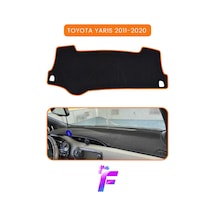 Toyota Yaris 2011-2020 Torpido Örtüsü Çatlama Ve Isıya Karşı Tam Koruma Oto Aksesuar B70