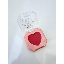 3b Trend Rose Sweet Cheeks Tekli Mat Allık No:1 Kalp Desenli Doğal Görünüm Veren Kadifemsi Mat Blush 001
