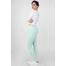 Mint Yeşili
