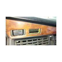 1982-1993 Mercedes Benz 190e Düğme Kapağı
