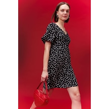 Defacto V Yaka Puantiyeli Maroken Mini Kısa Kollu Elbise B0127AX24SPBK27 Defacto V Yaka Puantiyeli Maroken Mini Kısa Kollu Elbise B0127AX24SPBK27