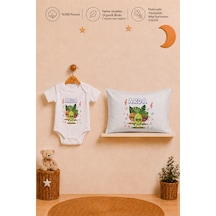 Pia Baby İsimli Erkek Bebek Kısa Kollu Body Zıbın Ve 35x45 Cm Yastık Kılıfı %100 Pamuk Organik Baskılı Hediye Seti 2010bayyx Krem