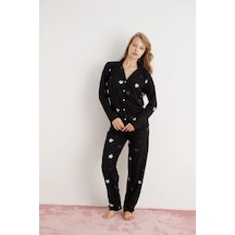 Pijamoni Kadın Önden Düğmeli Uzun Kollu Papatya Desenli Pijama Takımı Siyah