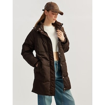 Koton Kapüşonlu Çıtçıt Düğmeli Fermuarlı Oversize Şişme Mont Kahverengi 5wal00011ıw Kahve