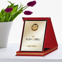 Kişiye Özel Yılın En İyi Radyocusu Kırmızı Plaket Ödülü