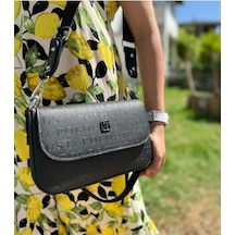 Just Polo Kopya - Kadın Siyah Gofraj Kabartma Desenli Mıknatıslı Çıtçıt Kapama El Çantası Mh4031mh Siyah Düz