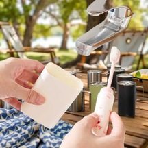 Yuqing Hua 2-ın-1 Seyahat Diş Fırçası Seti Katlanabilir