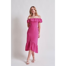 Rabia Çelik Düşük Omuz Eteği Volanlı Midi Pembe Elbise Pembe Pembe