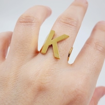 Çelik Gold Düz Kesim Harf Yüzük -k Harfi- Ayarlı Ölçü-1896 Çelik Gold Düz Kesim Harf Yüzük -k Harfi- Ayarlı Ölçü-1896