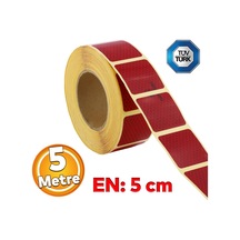 Badem10 Tüvtürk Onaylı Kırmızı Kesik Reflektörlü Bant Gece Parlayan En 5 Cm 5 Mt İkaz Fosforlu Reflektif
