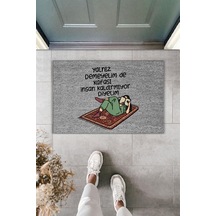 Rugmood Modern Dijital Baskı Paspas - Yanlız Demeyelim De Kafası Kaldırmıyor - Kapı Önü Paspası Gri