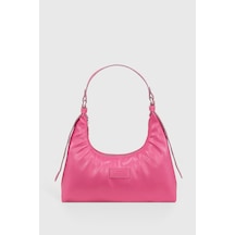 Soft Pembe