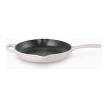 Le Creuset Profesyonel Pişirme Döküm Servis Tavası 23 Cm Açık Pembe Le Creuset Profesyonel Pişirme Döküm Servis Tavası 23 Cm Açık Pembe