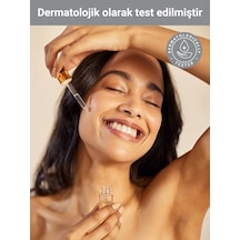The Vivia Leke Karşıtı Ve Cilt Tonu Eşitleyen Cilt Serumu Glutatyon, Niasinamid, Arbutin, Hyaluronik Acid 30 Ml