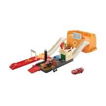 Cars Yarış Heyecanı Oyun Seti Hdn02