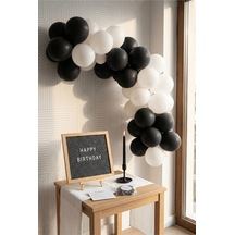 Siyah Beyaz Şık Doğum Günü Süsleme Classic Set Koyu Gri Keçe Yazı Panosu Standlı Pompa Balon Zincirli Çocuk