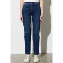 Wrangler Straight Fit Düz Kesim Yüksek Bel Esnek Jean Kot Pantolon W26RCY37Q