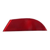 Volkswagen Transporter T8 2025 Arka Tampon Reflektörü Sağ Kırmızı