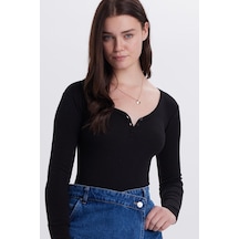 Tudors Kadın Slim Fit Dar Kesim Pamuklu V Yaka Siyah Bluz-38830 Siyah
