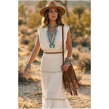 Fashion Cocktail İnci Sıralı Ve Jüt Şeritli Apoletli Kolsuz Bohem Organik Doku Krınkıl Kumaş Eteği Astarlı Kruvaze V Yaka Crop Bluz Fırfırlı Uzun Boho Bohem Tatil Chic Etek Seti İkili Takım Naturel