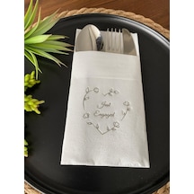 Gümüş Yaldızlı Beyaz Kalp Çelenk Just Engaged Cepli Peçete 12 Adet 40x40