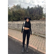 Siyah