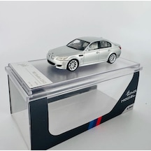 King Model Bmw M5 E60 Silver Gümüş 1/64 Pleksi